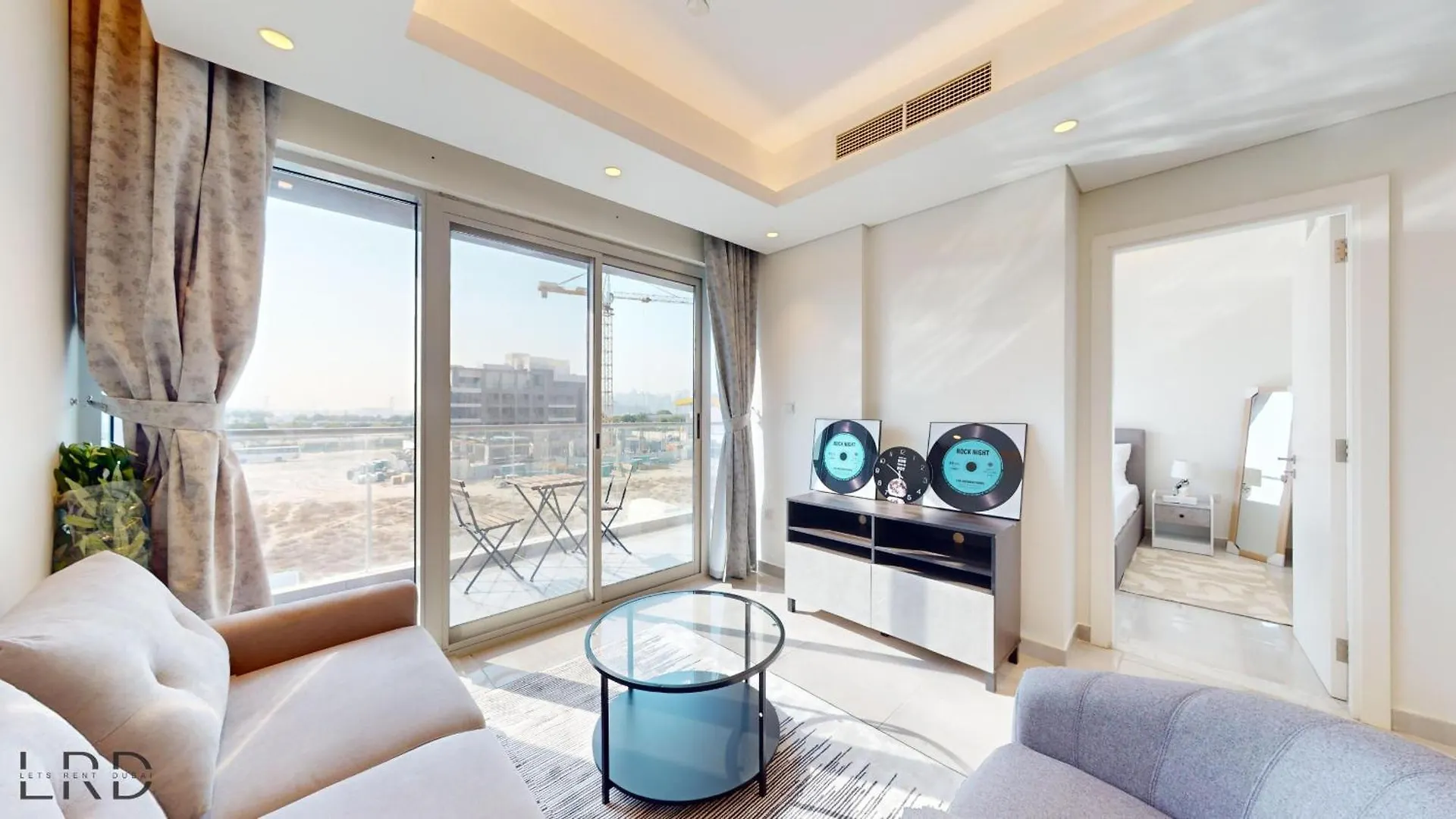 Elegant & Modern 1Br Apartment Dubai 0*,